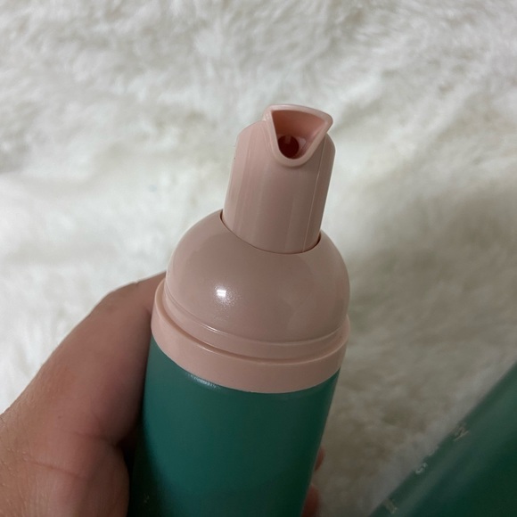 Bundle of 2 travel size Cannabis cleansing foam by High Priority brand - Picture 5 of 5